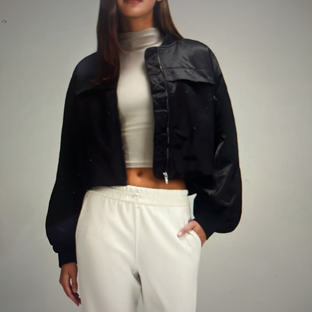 NWT Insulated Rushed Bomber Jacket (lululemon)